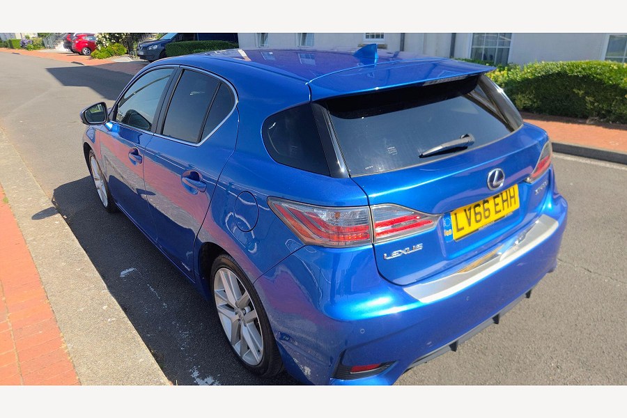 2016 Lexus CT photo 9