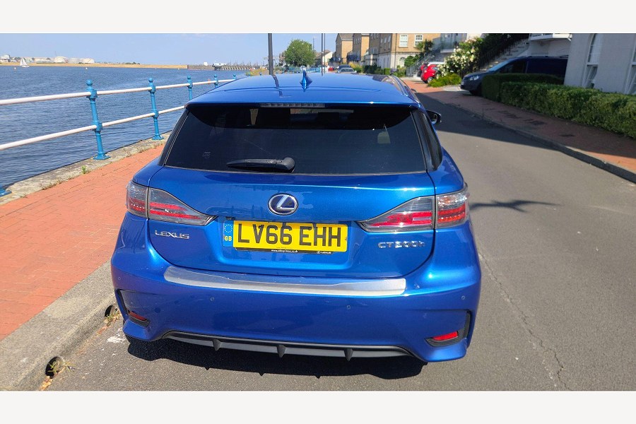 2016 Lexus CT photo 11