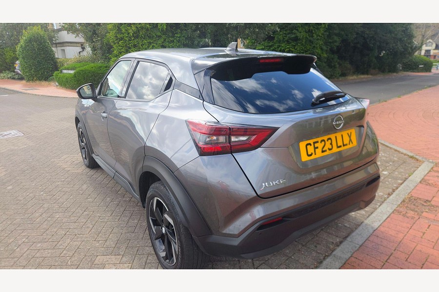 2023 Nissan Juke photo 8
