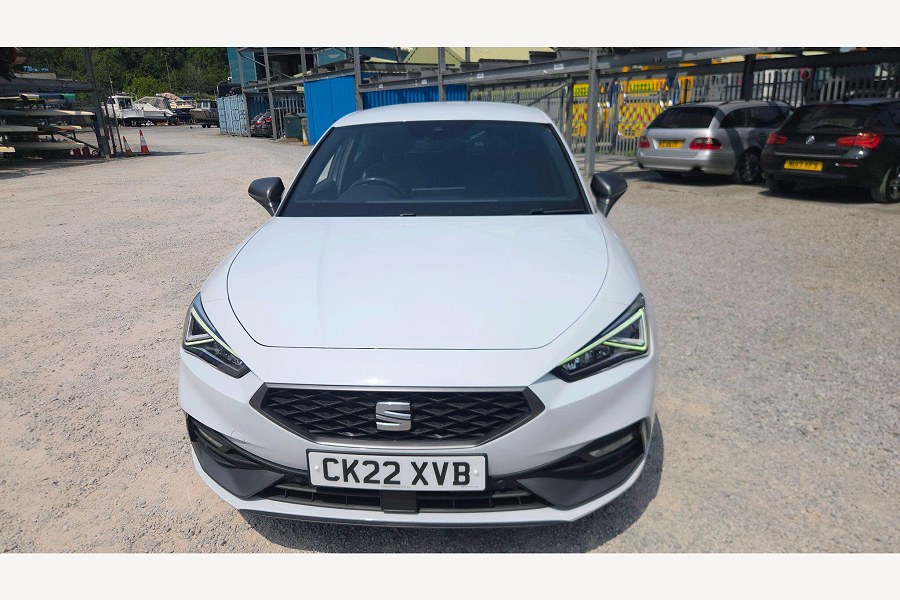 2022 SEAT Leon photo 4