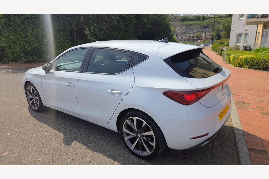 2022 SEAT Leon photo 8