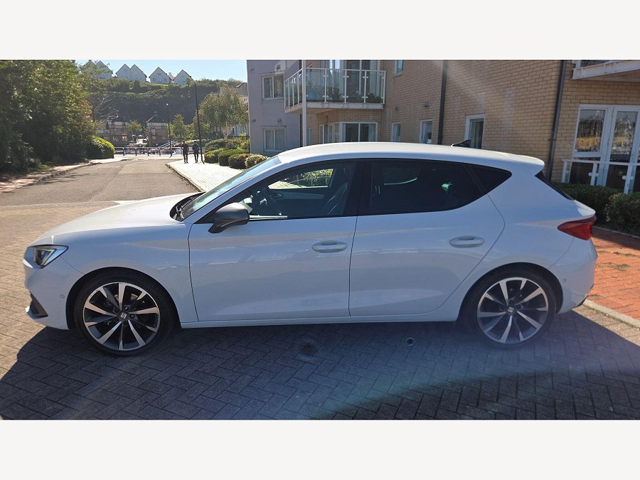2022 SEAT Leon photo 10