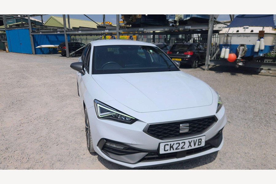 2022 SEAT Leon photo 3