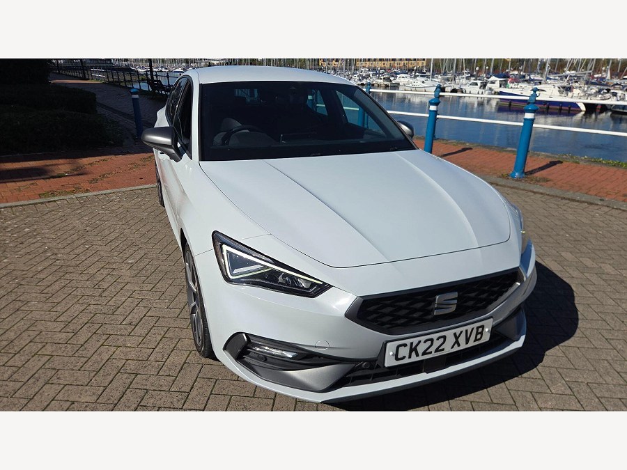2022 SEAT Leon photo 3