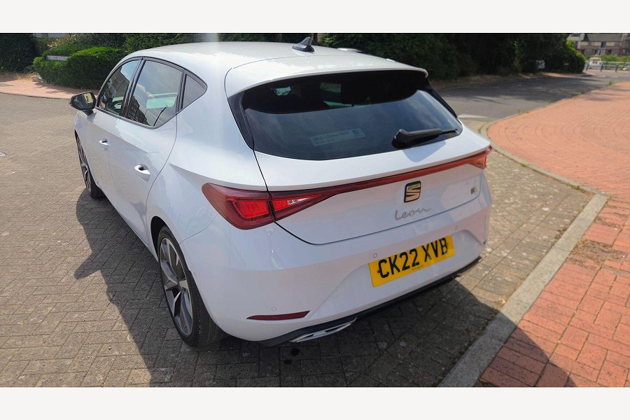 2022 SEAT Leon photo 10