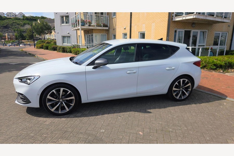 2022 SEAT Leon photo 6