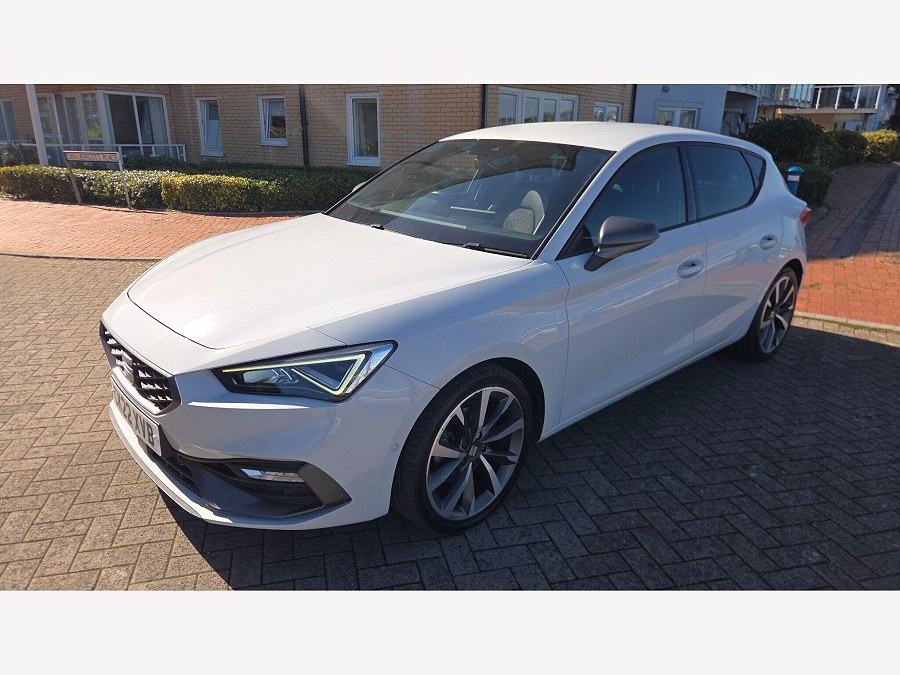 2022 SEAT Leon photo 6