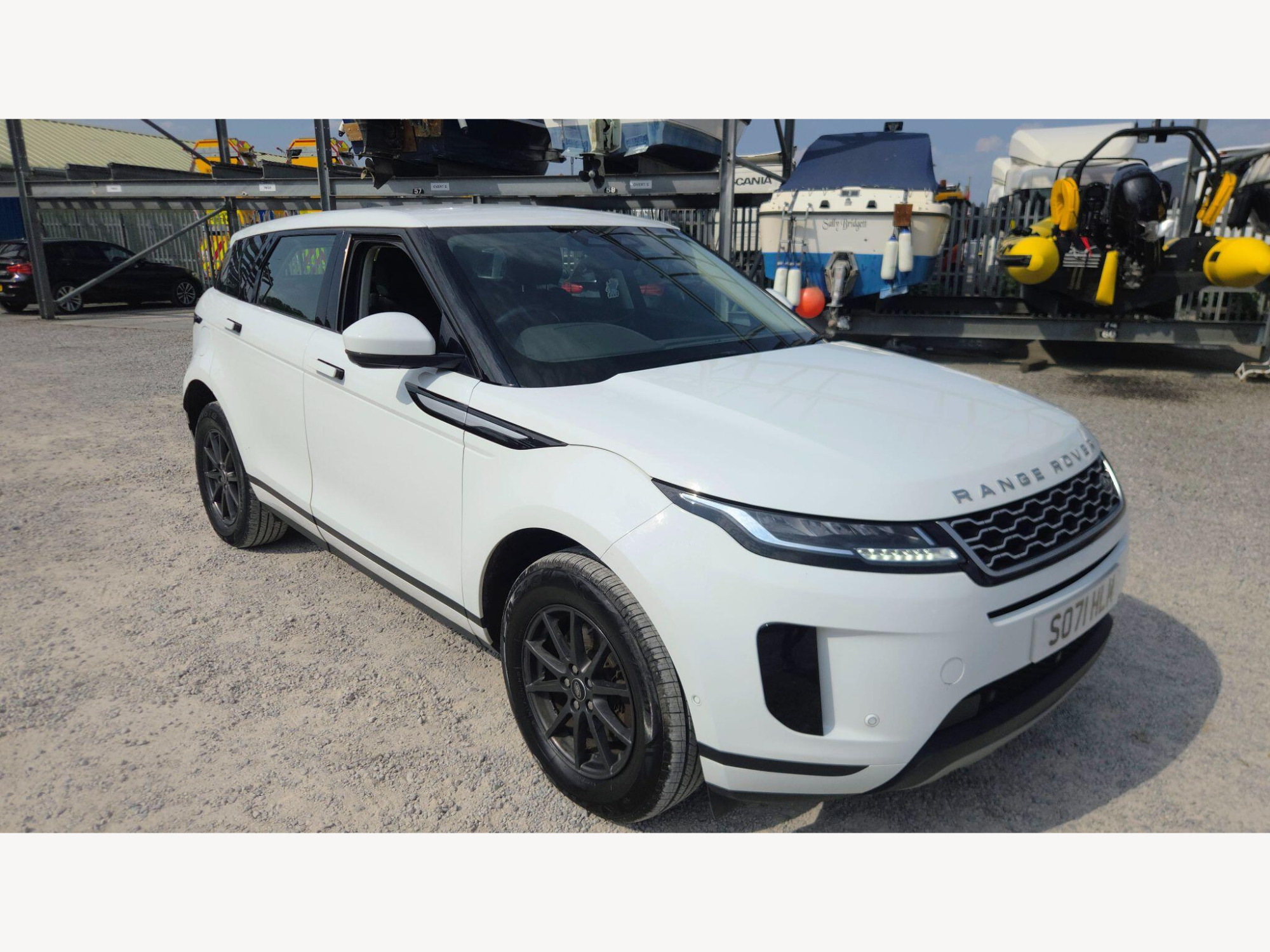 Land Rover Range Rover Evoque photo 2