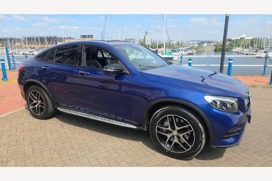 Mercedes-Benz GLC photo 2