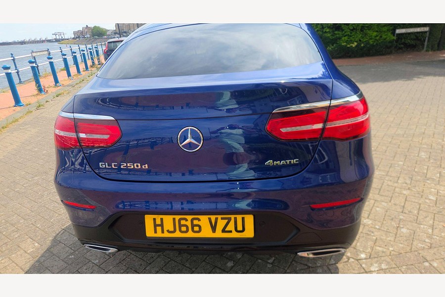 2016 Mercedes-Benz GLC photo 11