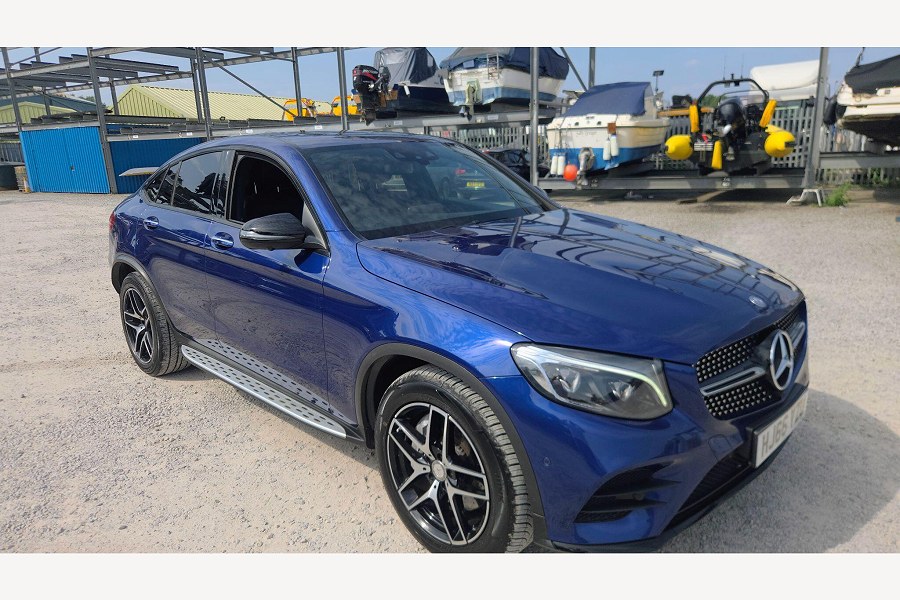 2016 Mercedes-Benz GLC photo 2