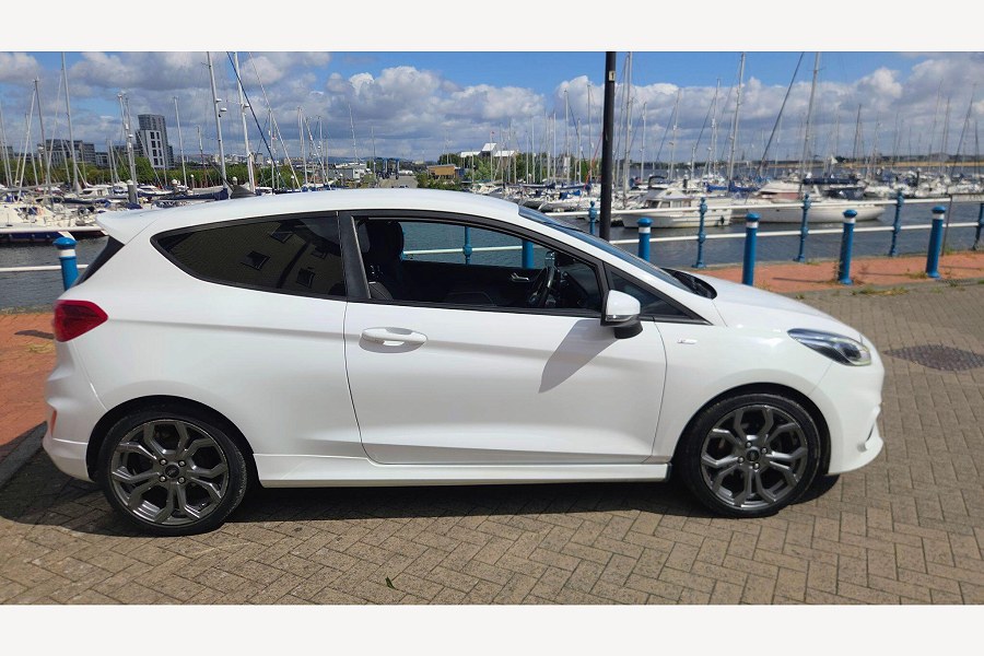 2020 Ford Fiesta photo 11