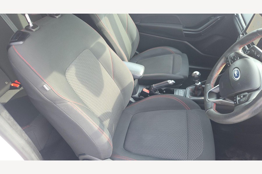 2020 Ford Fiesta photo 13