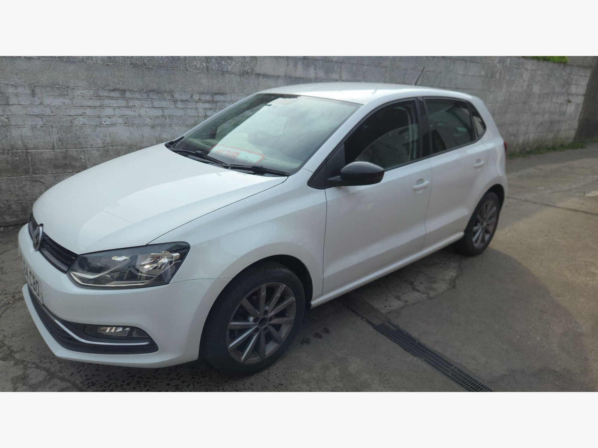 2015 Volkswagen Polo 1.0 BlueMotion Tech SE Design Euro 6 (s/s) 5dr for sale at JRP Automotive