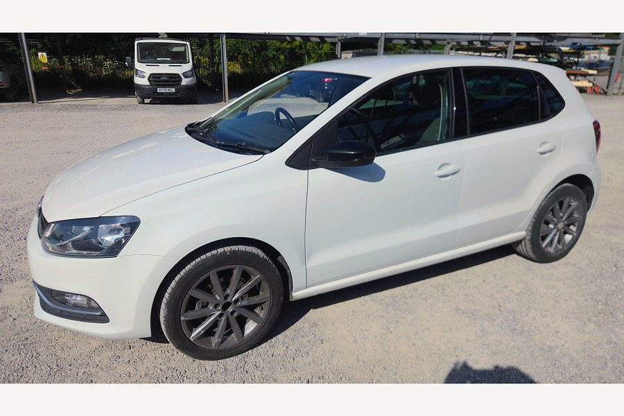 2015 Volkswagen Polo photo 6