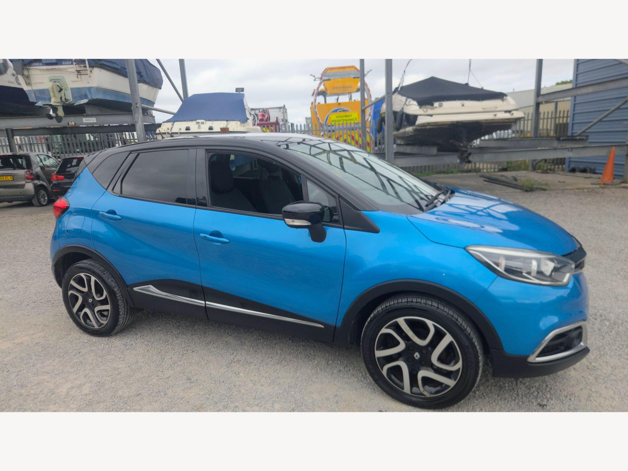 2016 Renault Captur 0.9 TCe ENERGY Dynamique S Nav Euro 6 (s/s) 5dr for sale at JRP Automotive