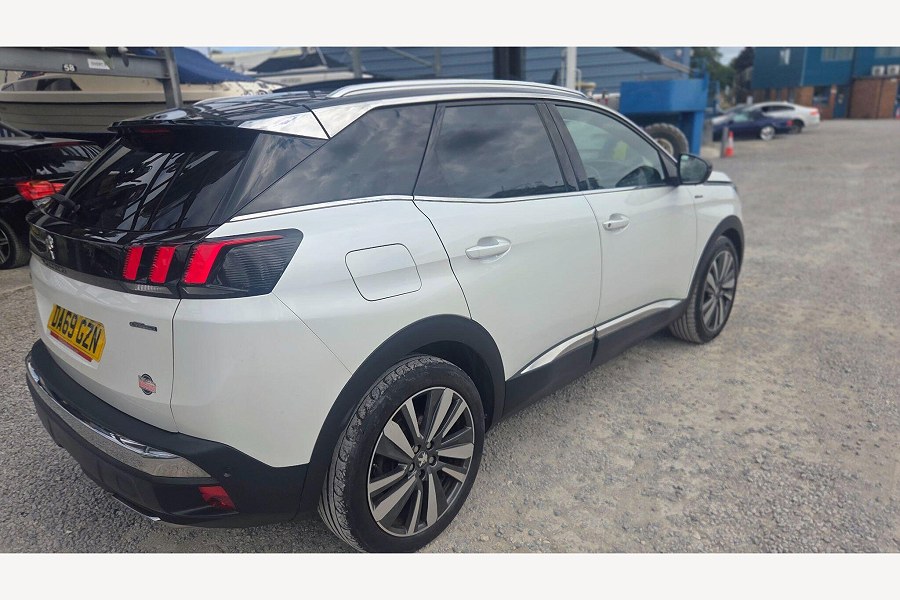 2019 Peugeot 3008 photo 12