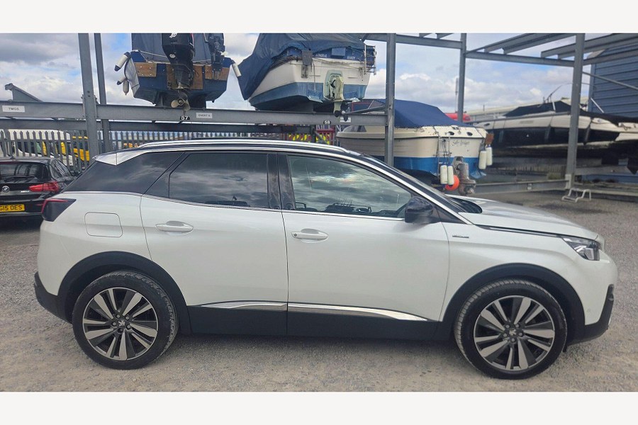2019 Peugeot 3008 photo 13