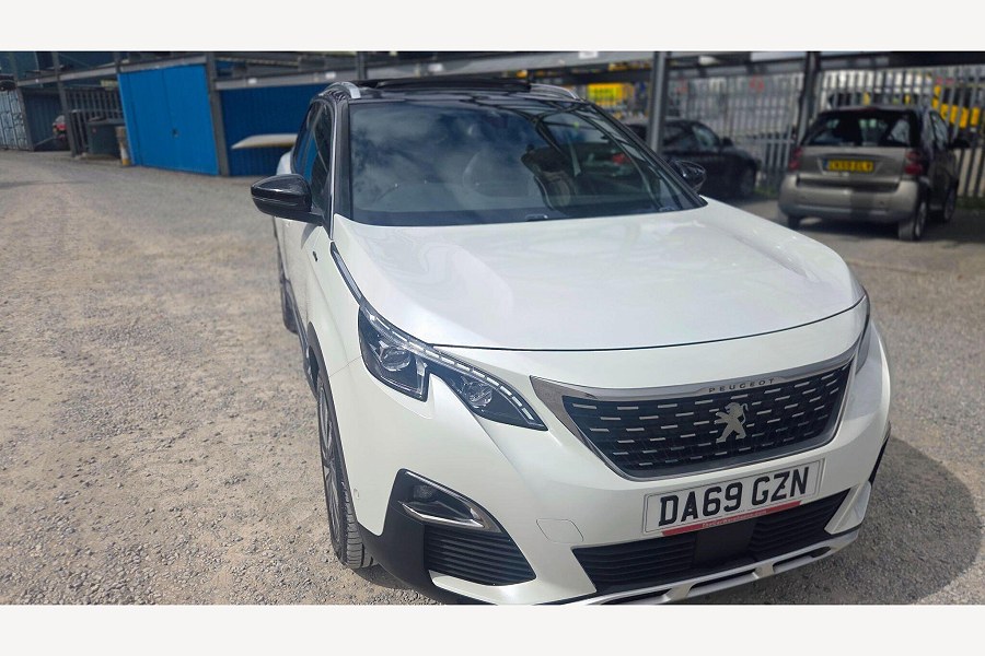 2019 Peugeot 3008 photo 4