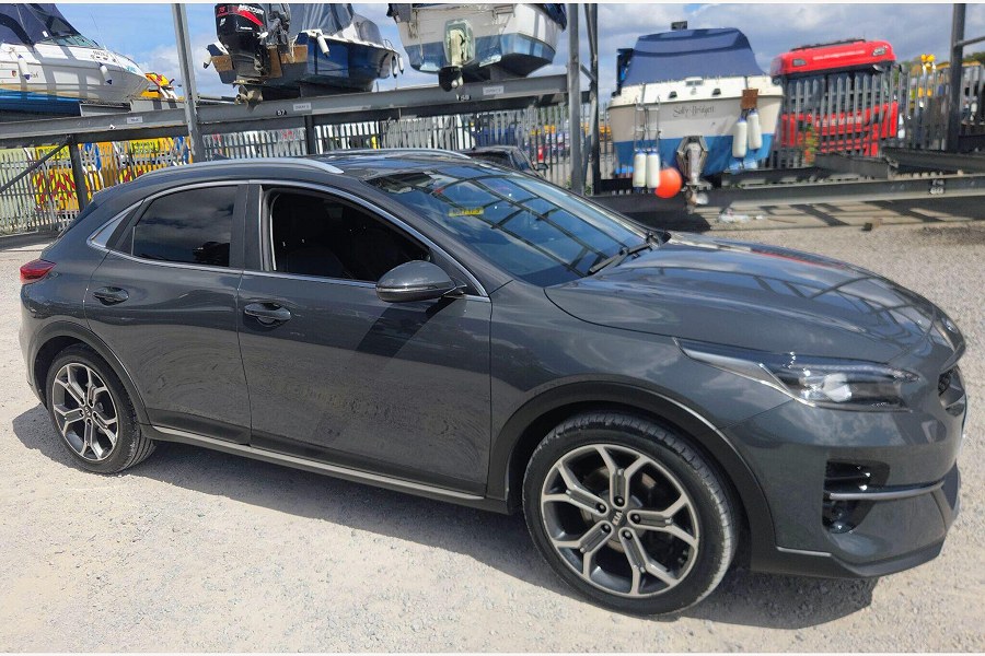 2020 Kia XCeed photo 1