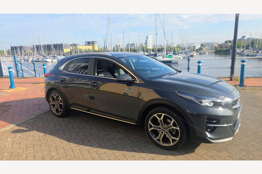 2020 Kia XCeed photo 3