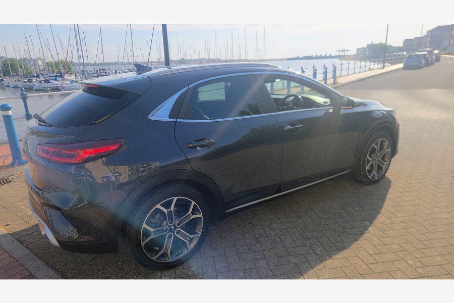 2020 Kia XCeed photo 12