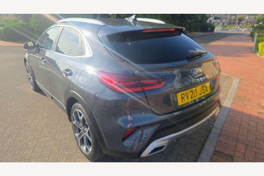 2020 Kia XCeed photo 10