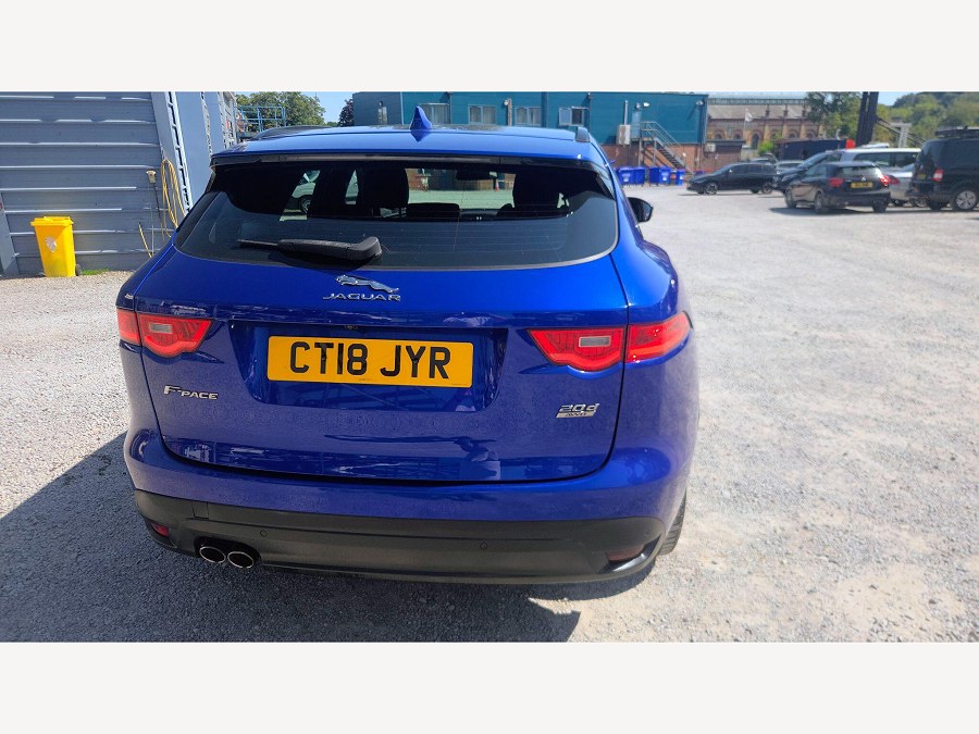 2018 Jaguar F-PACE photo 13
