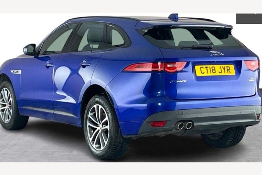 2018 Jaguar F-PACE photo 4