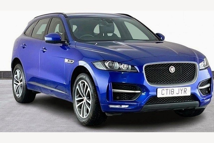 2018 Jaguar F-PACE photo 1