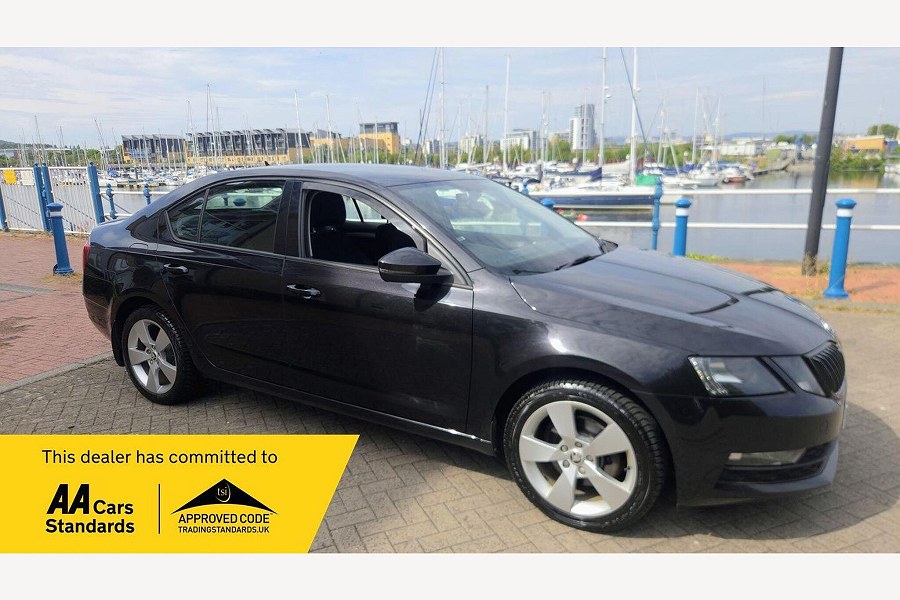 2020 Skoda Octavia photo 1