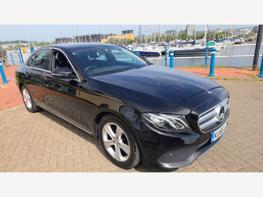 2016 Mercedes-Benz E Class photo 3