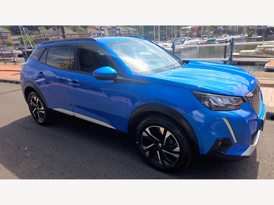 Peugeot 2008 photo 2