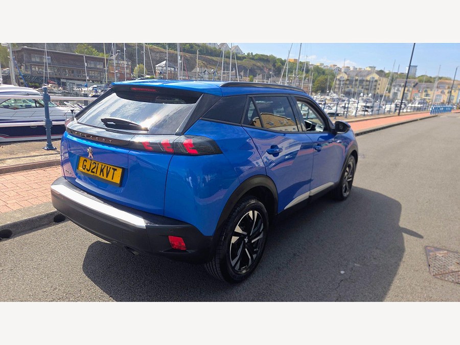 2021 Peugeot 2008 photo 6