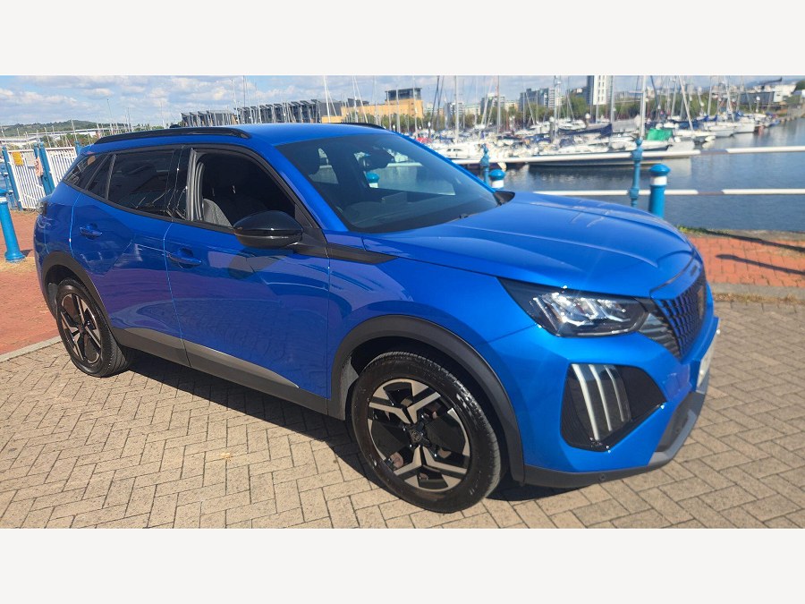 2023 Peugeot 2008 photo 3