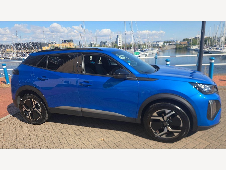 Peugeot 2008 photo 2
