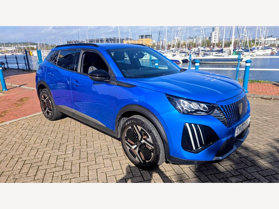 2023 Peugeot 2008 photo 3
