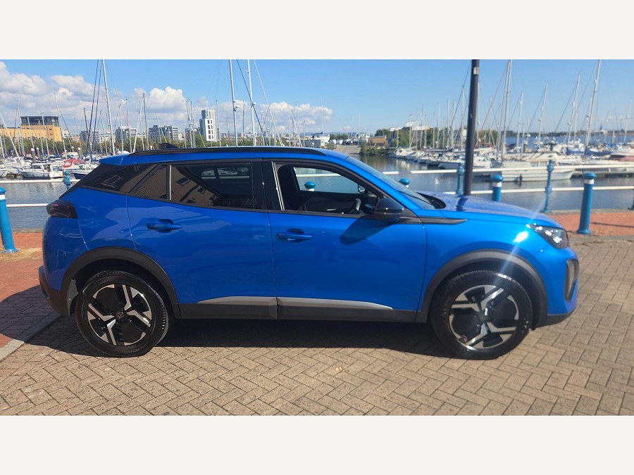 2023 Peugeot 2008 photo 14