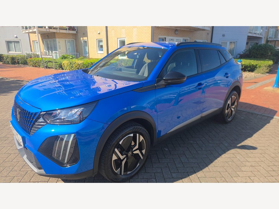 2023 Peugeot 2008 photo 6
