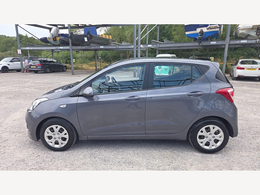 2014 Hyundai i10 photo 11