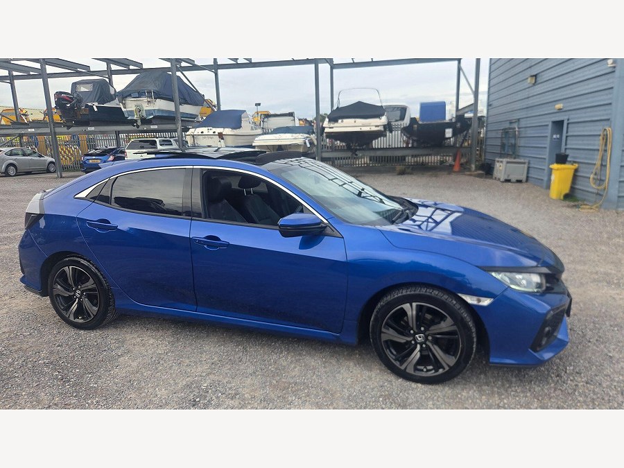 2019 Honda Civic photo 1