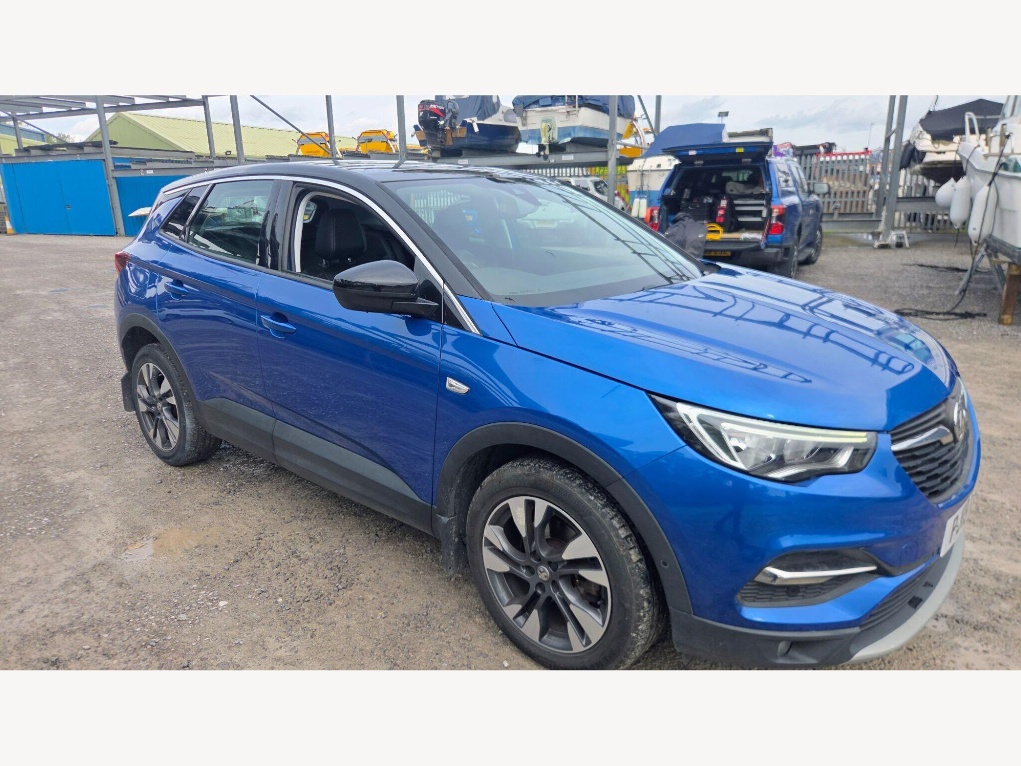 Vauxhall Grandland X photo 2