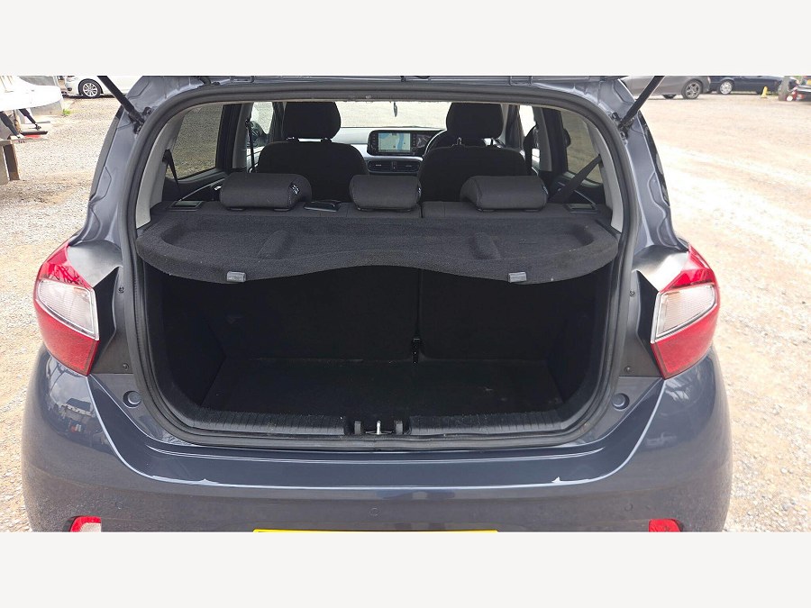 2025 Hyundai i10 photo 14