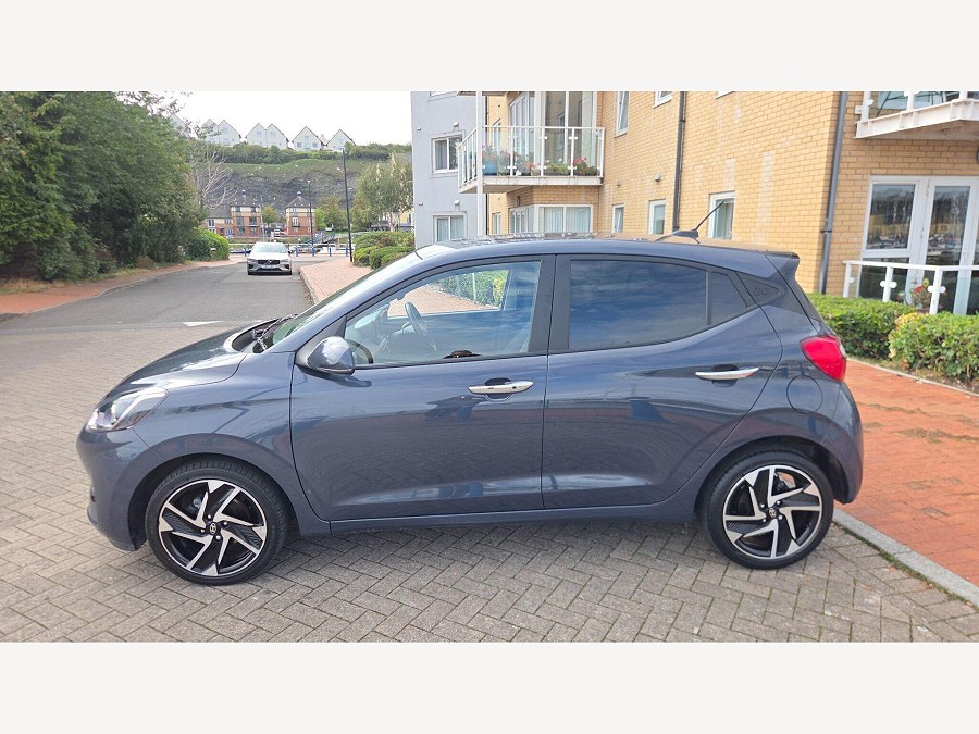 2025 Hyundai i10 photo 12