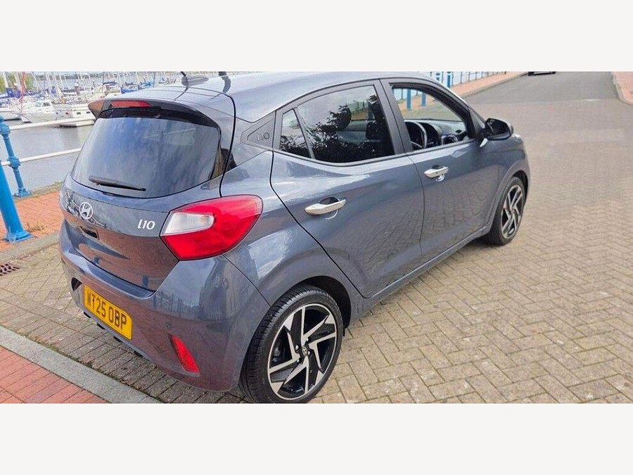2025 Hyundai i10 photo 12