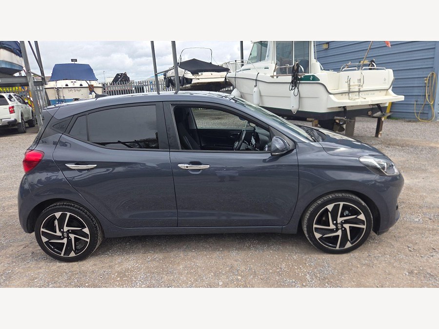 2025 Hyundai i10 photo 11