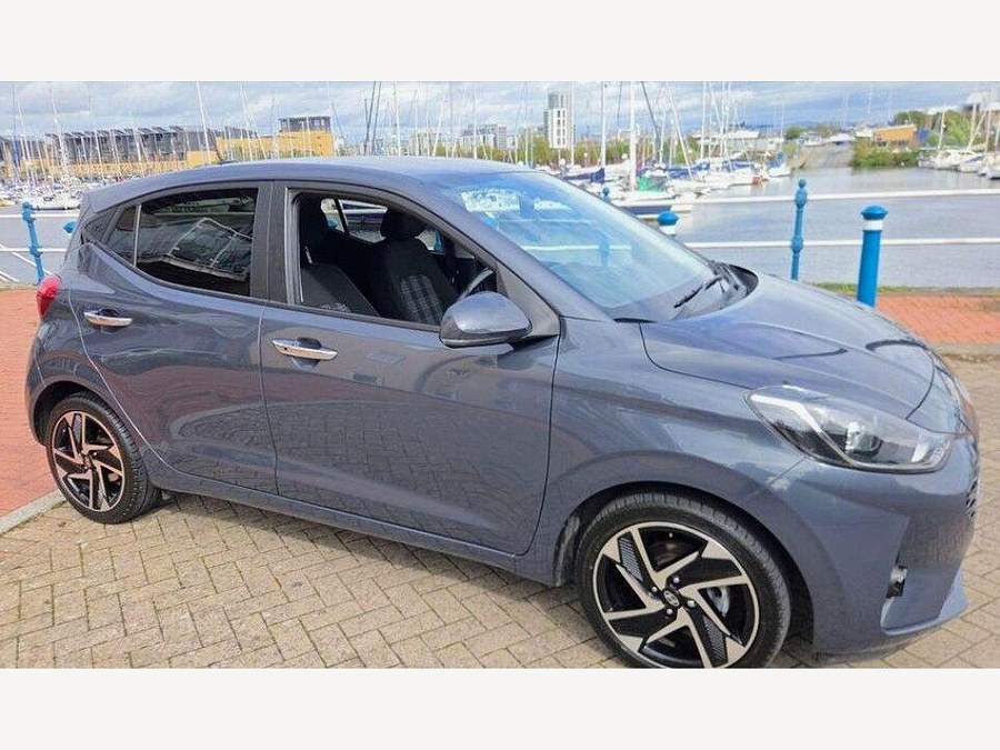 2025 Hyundai i10 photo 3