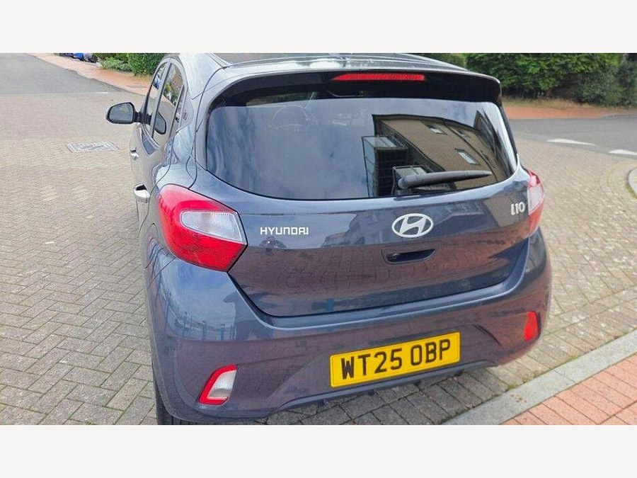 2025 Hyundai i10 photo 13