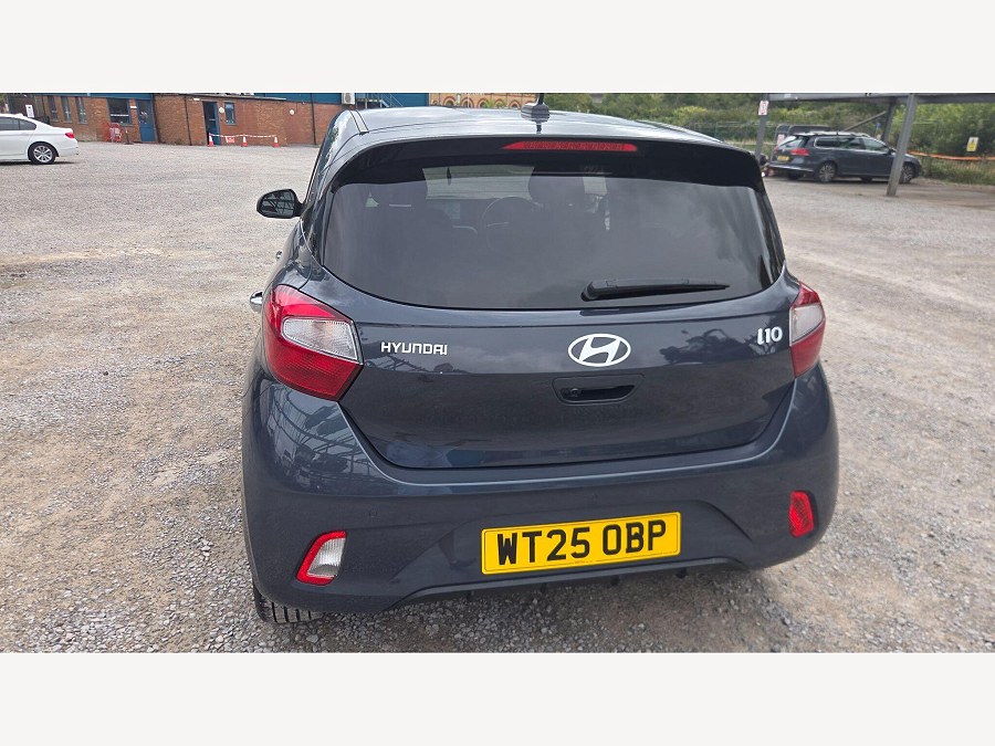 2025 Hyundai i10 photo 8