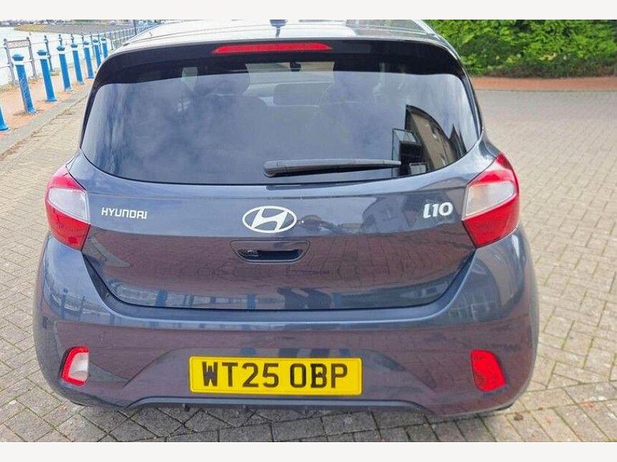 2025 Hyundai i10 photo 14